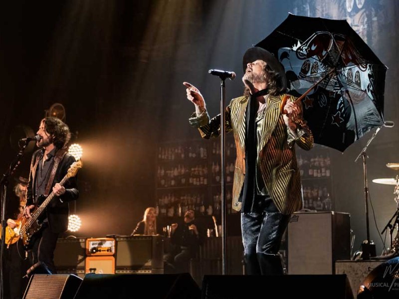 The Black Crowes shake their money&nbsp;maker